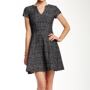 Nanette Lapore size 4 Jacquard fit-&-flare dress
